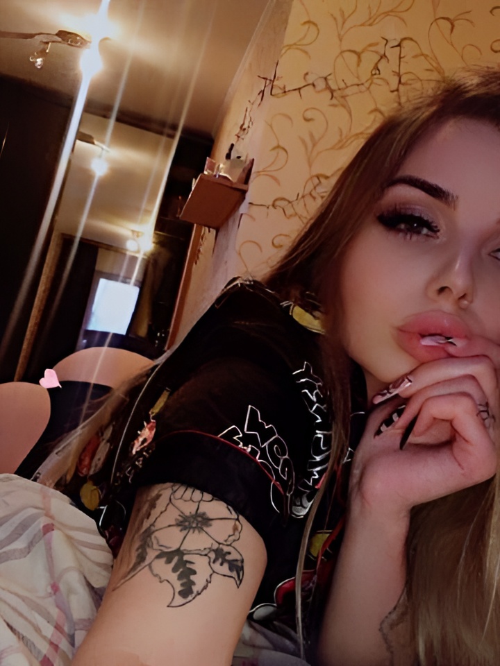 Вероника привлекальеная девушка из Грязей цена от 5000 руб