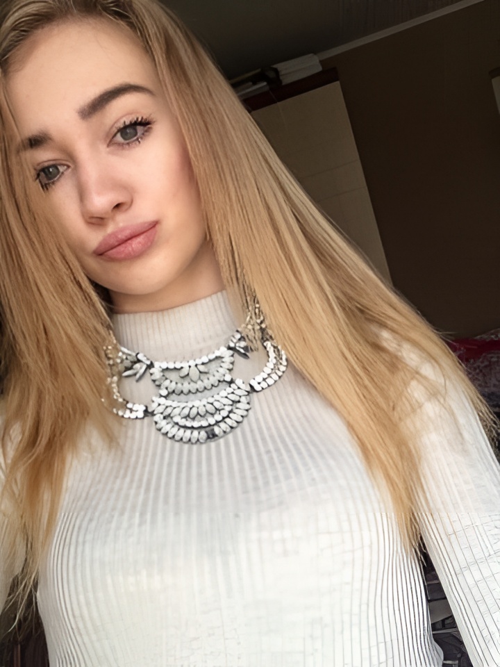 Индивидуалка Викуся, доступна для личного знакомства от 10000 руб