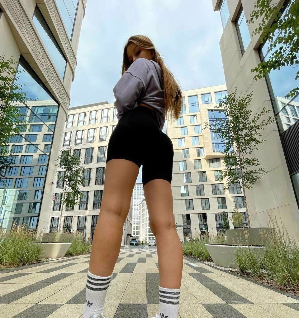 Рита привлекальеная девушка из Грязей цена от 3000 руб