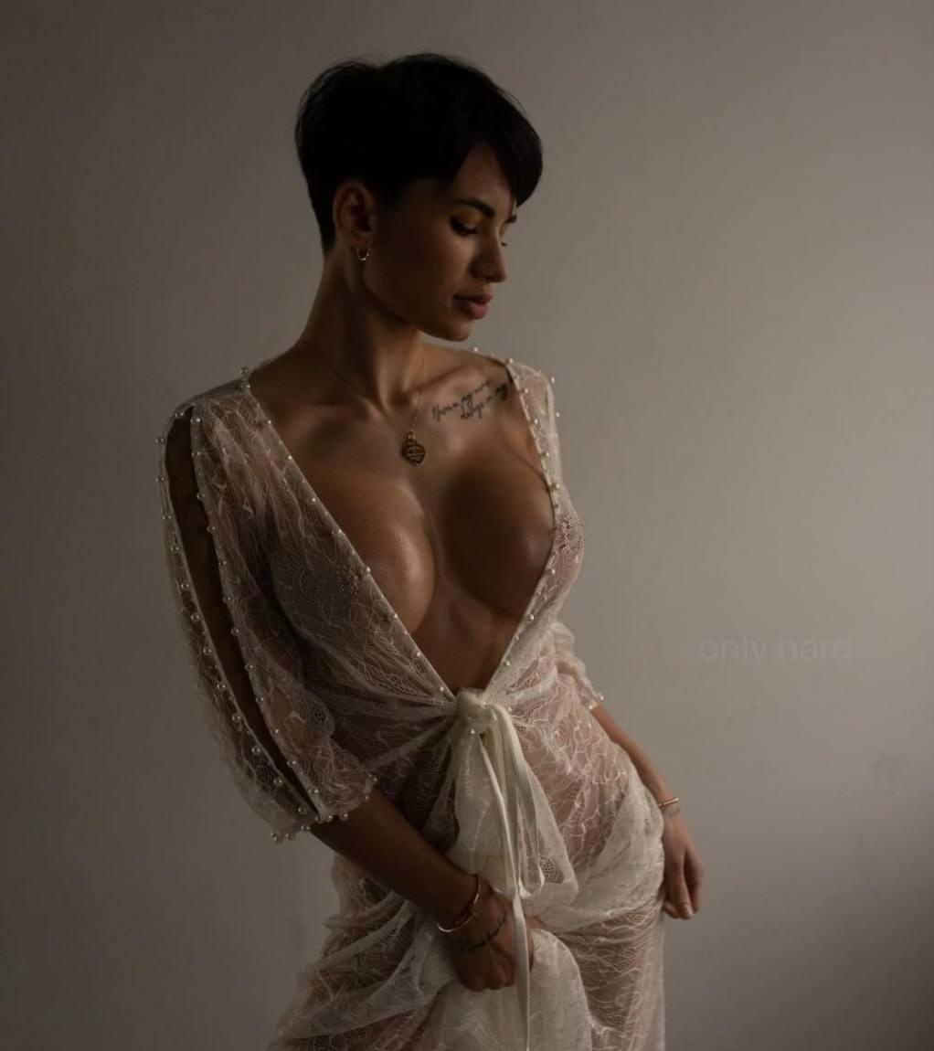 Ника привлекальеная девушка из Грязей цена от 7000 руб