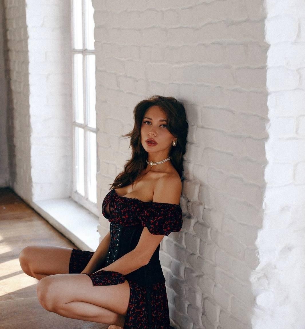 Маргоша привлекальеная девушка из Грязей цена от 6000 руб