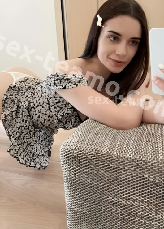 Елена привлекательная девушка из Грязей цена от 2000 руб
