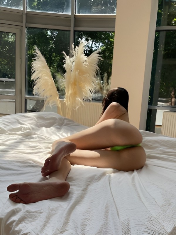 Нелли привлекательная девушка из Грязей цена от 10000 руб