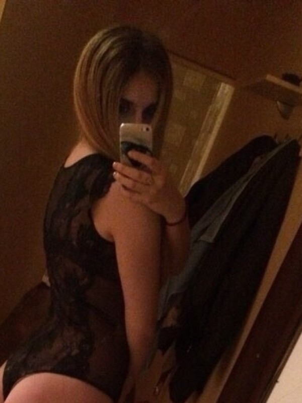 Инга привлекательная девушка из Грязей цена от 3500 руб