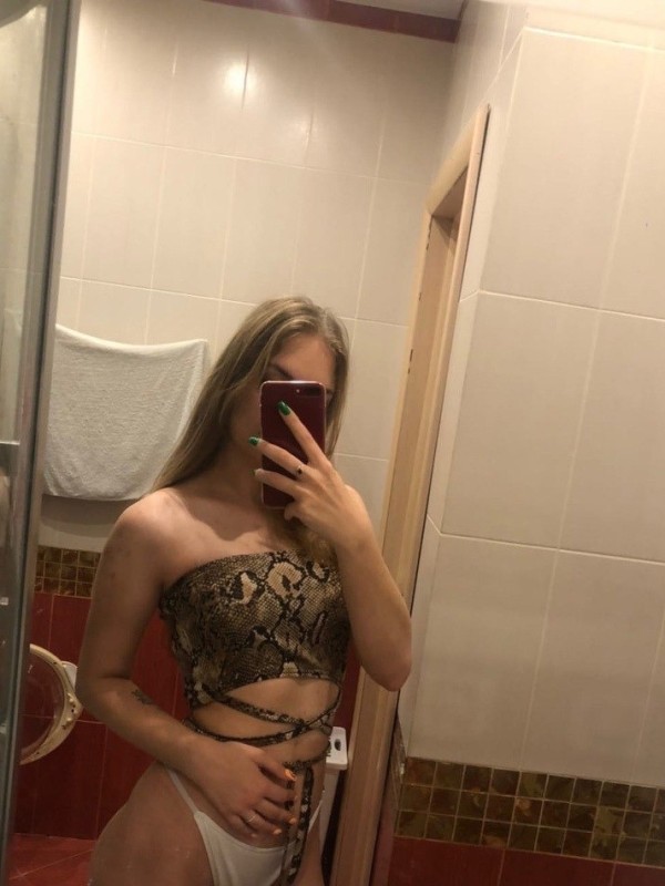 Анастасия привлекательная девушка из Грязей цена от 3000 руб