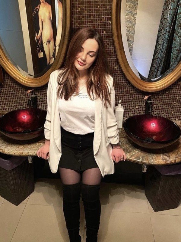 🎥 Лиза привлекательная девушка из Грязей цена от 3500 руб