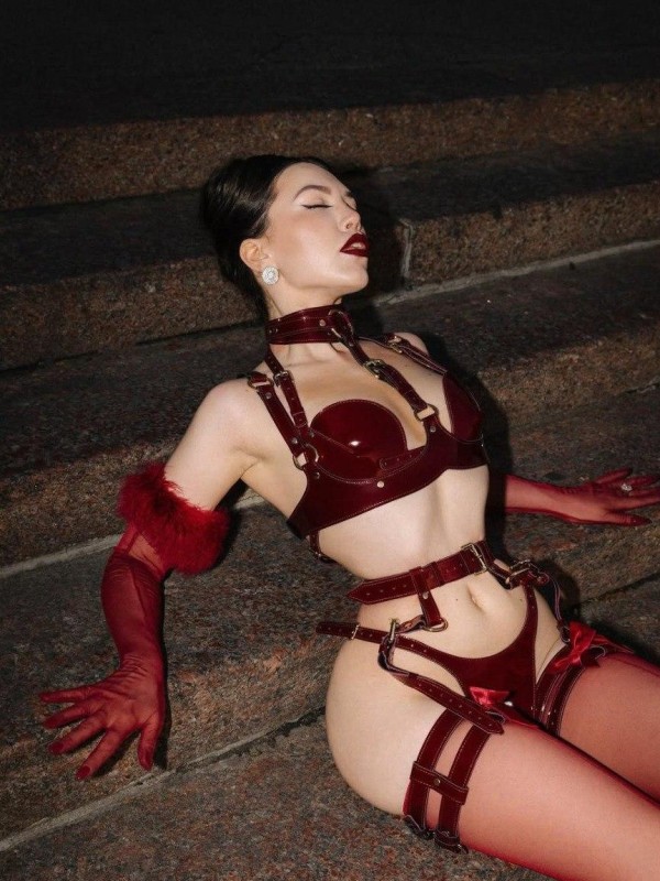 Эммочка привлекательная девушка из Грязей цена от 7000 руб